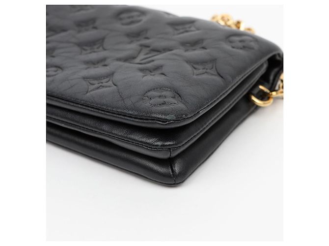 Louis Vuitton Borsa a tracolla Pochette Coussin Monogram in pelle di agnello nera - vista 5