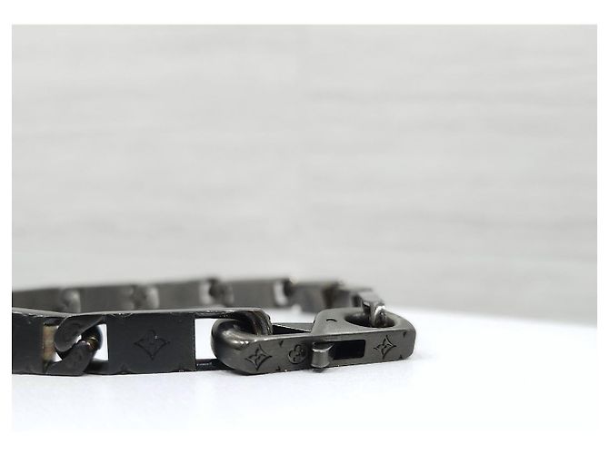 Louis Vuitton Bracelet Monogram Tide Up Ruthenium foncé - vue 11