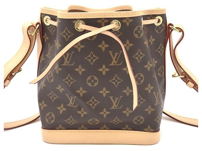 Bolso Louis Vuitton Noe BB Monogram - vista 4