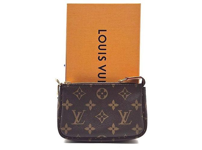 Louis Vuitton Monogram Mini Pochette Accessoires - vista 8