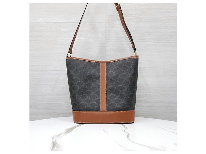 Céline Bolso Bucket Medium de Lona Triomphe Marrón - vue 3