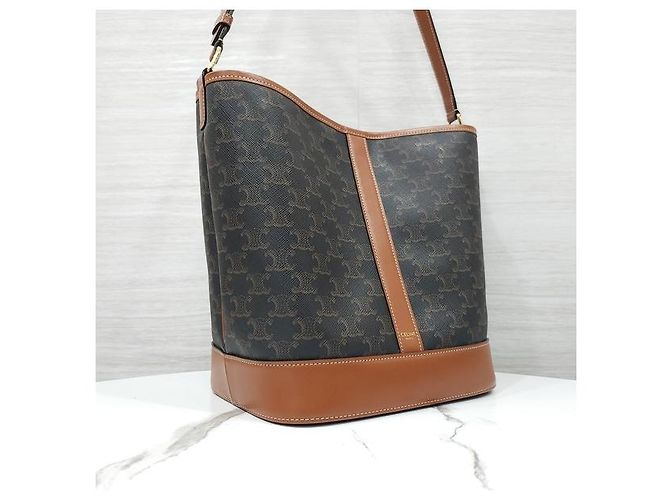 Céline Bolso Bucket Medium de Lona Triomphe Marrón - vue 4