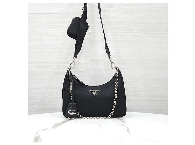 Prada Borsa a tracolla Re-Edition in nylon nera - vista 11