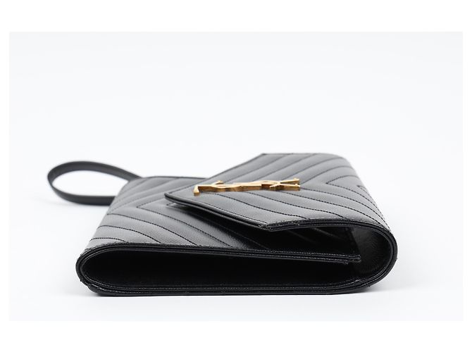 Autre Marque Clutch matelassé Logo Monogram Gold - vista 6