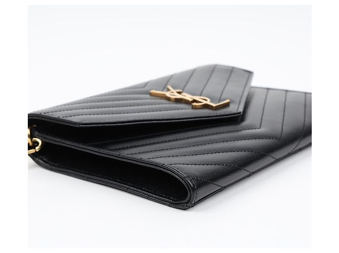 Autre Marque Clutch matelassé Logo Monogram Gold - vista 9