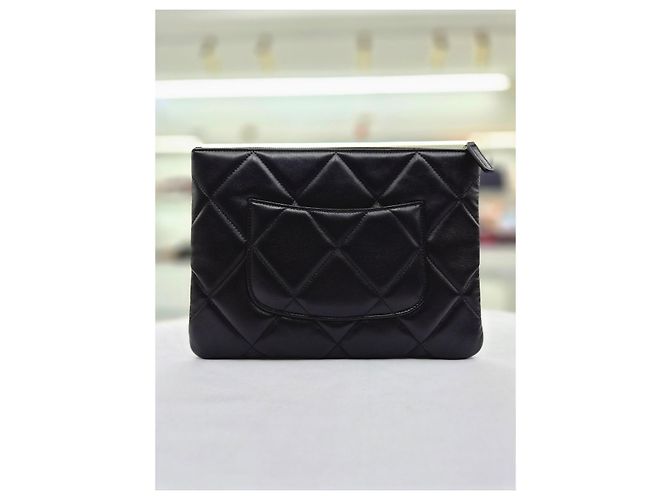 Chanel Clutch media in lambskin - vista 14