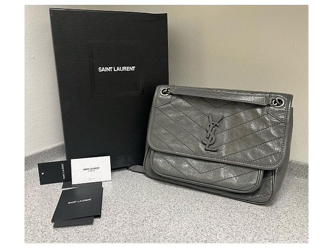 Autre Marque Saint Laurent Niki Medium Borsa a tracolla in pelle grigia - vista 2