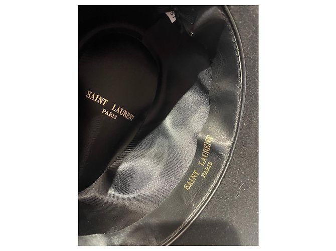 Autre Marque Saint Laurent Hut schwarz T.57 - Ansicht 7