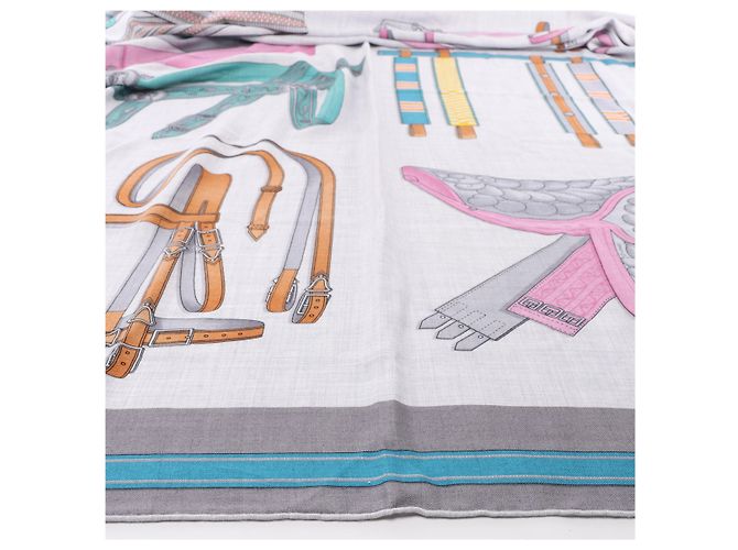 Hermès Carré Géant "LETTRES EQUESTRES" Sciarpa in Cashmere e Seta Grigia - vista 5