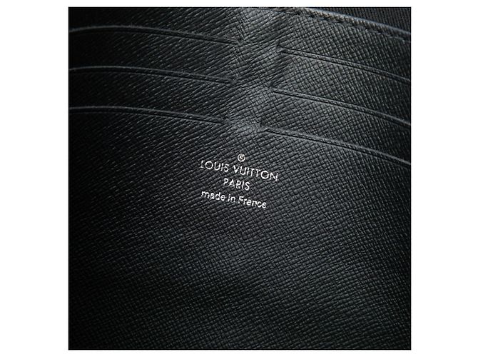 Borsa a pochette Louis Vuitton Damier Graphite Pochette Voyage MM nera - vista 5