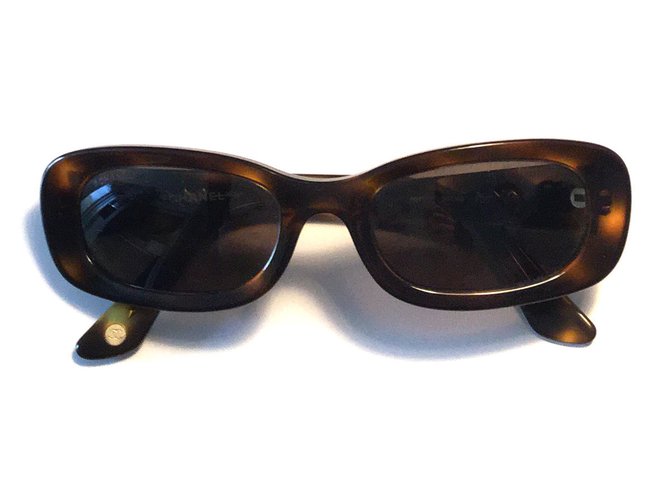 Chanel Oculos escuros Marrom  ref.5222