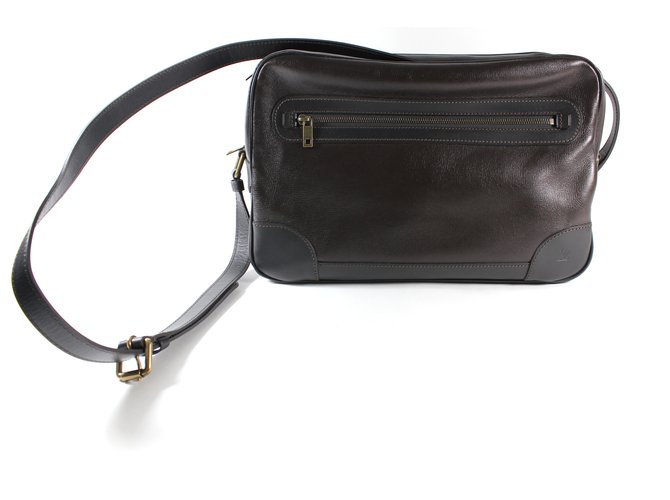 Louis Vuitton Taschen Aktentaschen Braun Leder  ref.5313