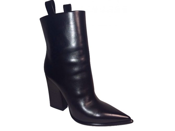 Céline Ankle Boots Black Leather  ref.5331