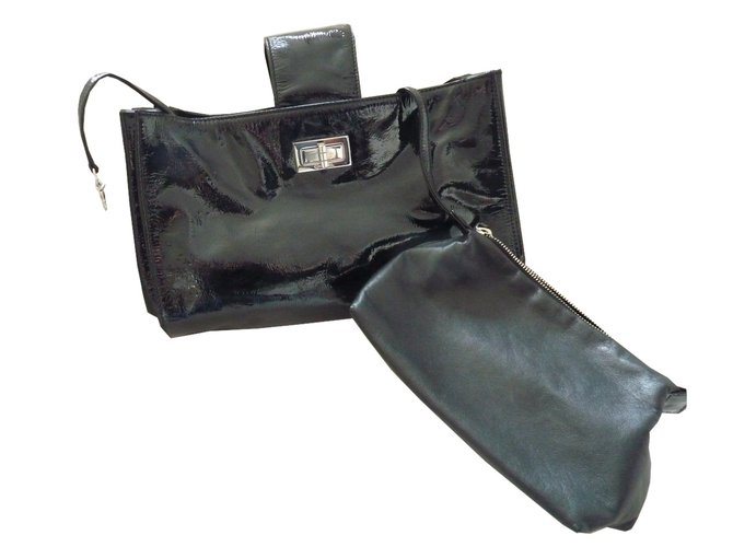 Chanel Handtaschen Schwarz Lackleder  ref.5333