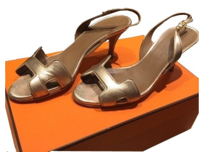 Hermès Sandals Golden Leather  ref.5345