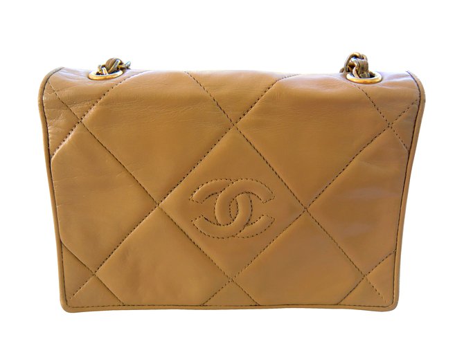 Chanel Handbags Beige Leather  ref.5576