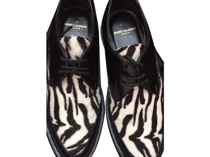 Saint Laurent Flats Black Leather  ref.5710