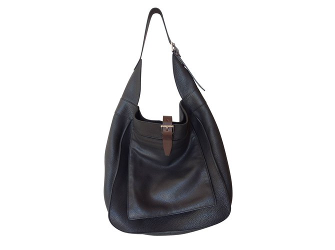 Hermès Handbags Black Leather  ref.5893