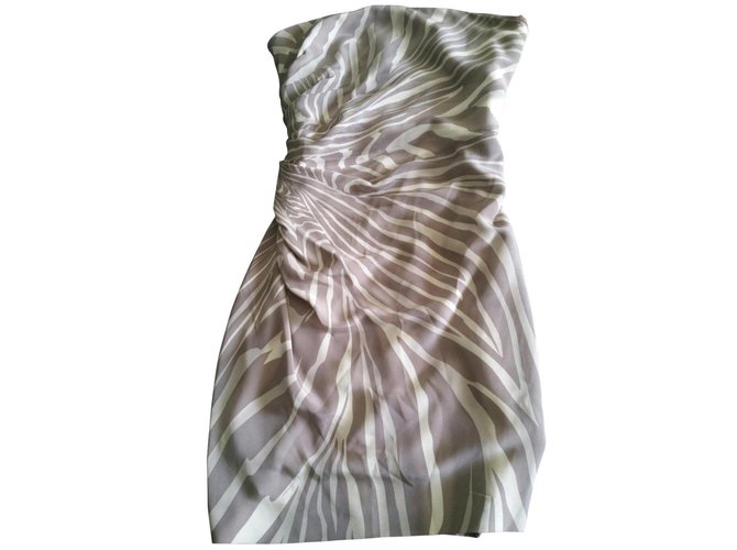 Gucci Dresses Beige Silk  ref.5968