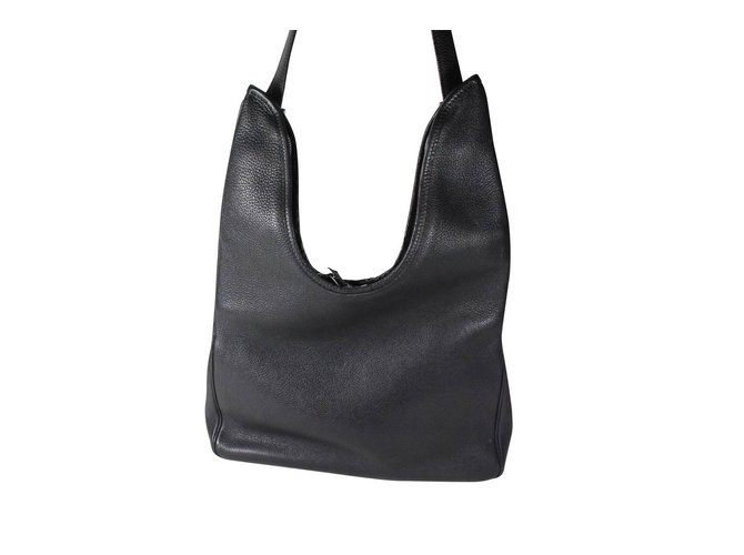 Hermès Handbags Black Leather  ref.5981