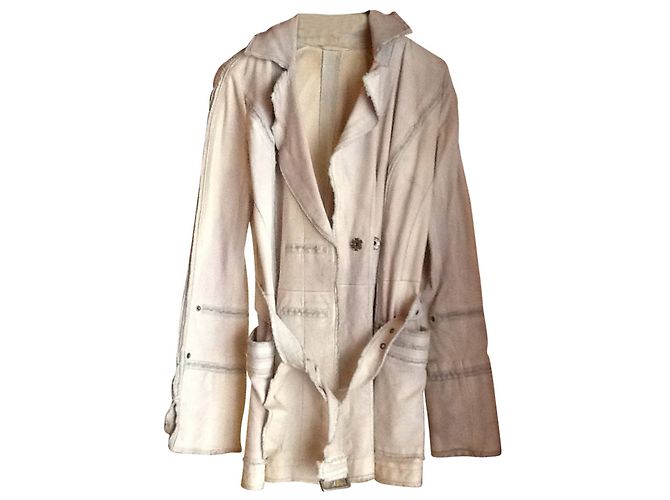 Gabardina de cuero beige Sylvie Schimmel
