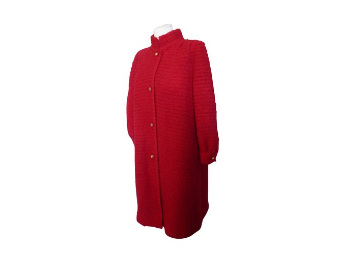 Chanel Coats, Outerwear Red Wool  ref.6145