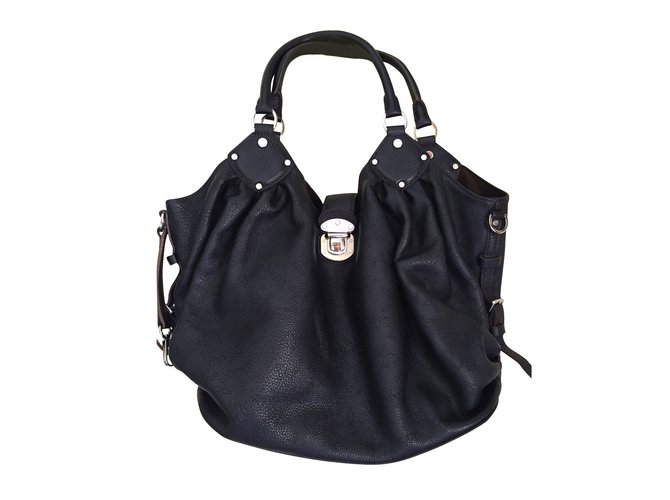 Louis Vuitton Handtaschen Schwarz Leder  ref.6237