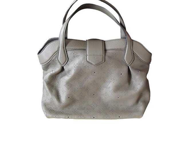 Cirrus Louis Vuitton Handbags Grey Leather  ref.6259