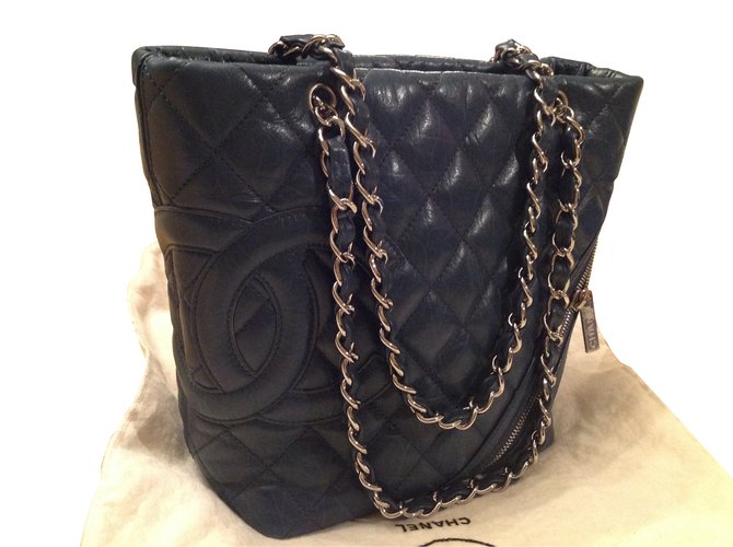 Chanel Handtaschen Blau Leder  ref.6469