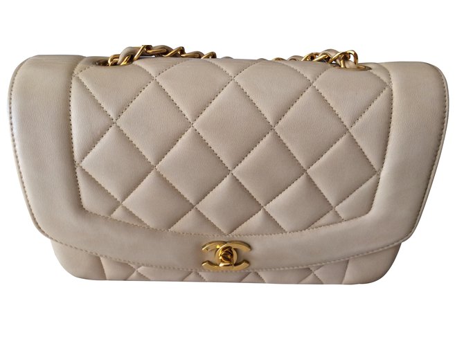 Chanel Handbags Beige Leather  ref.6519