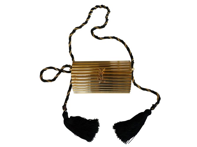 Yves Saint Laurent Clutch-Taschen Golden Metall  ref.6873