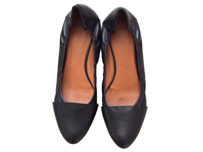 Givenchy Ballet flats Black Leather  ref.7052