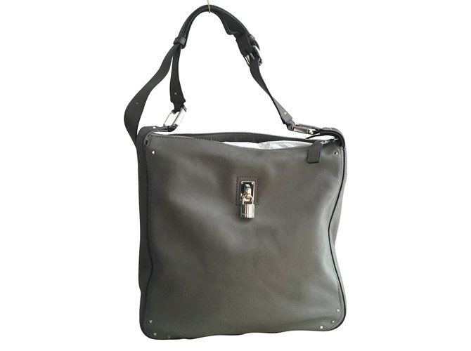 marc jacobs gray handbags