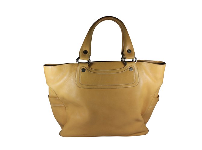 Céline Handbags Beige Leather  ref.7387