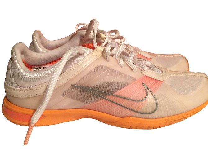 Nike scarpe da ginnastica Bianco Poliestere  ref.7534