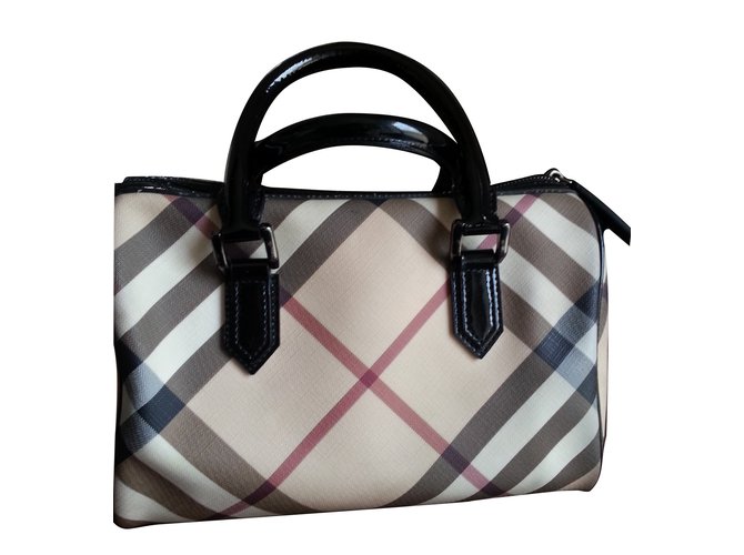 Burberry Handbags Multiple colors Leather  ref.7774