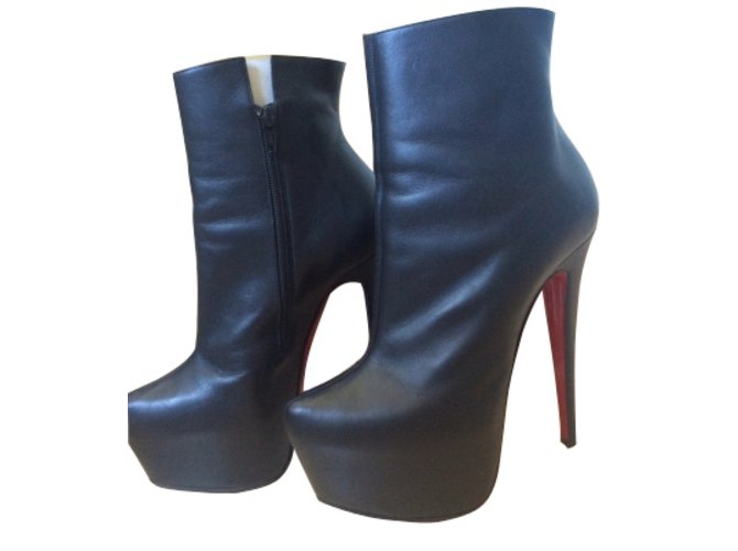 Christian Louboutin Ankle Boots Black Leather  ref.7949
