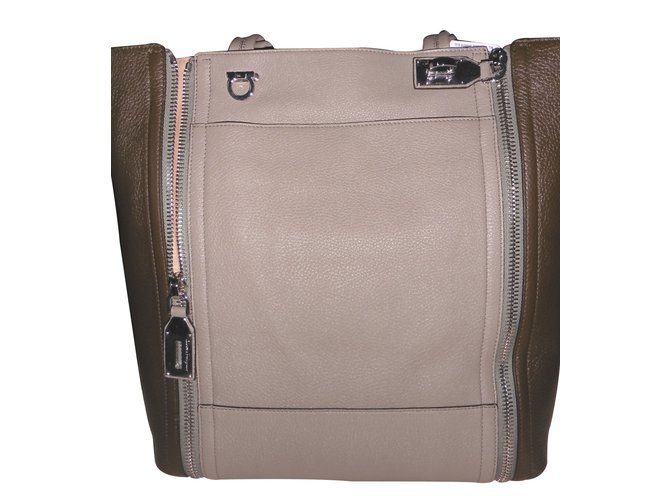 Salvatore Ferragamo Handbags Taupe Leather  ref.8010