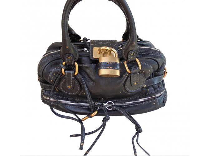 Chloé Handbags Black Leather  ref.8360