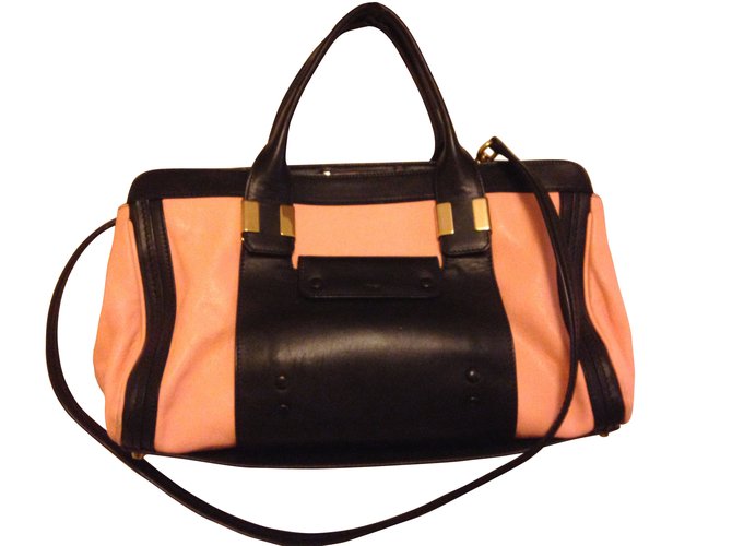 Chloé Handbags Black Leather  ref.8369