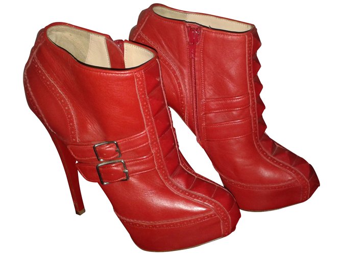 Christian Louboutin Bottines Cuir Rouge  ref.8530
