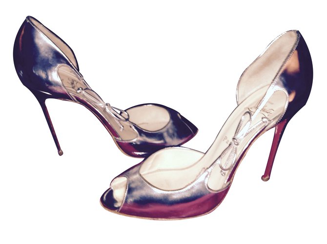 Christian Louboutin Heels Silvery Patent leather  ref.8591