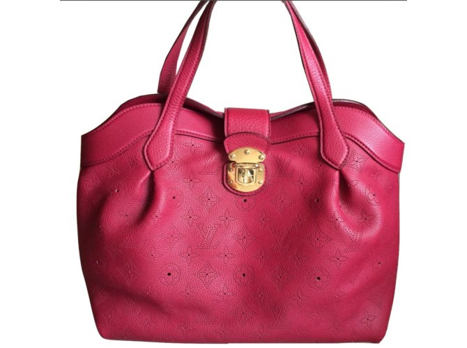 Cirrus Louis Vuitton Handbags Leather  ref.8640