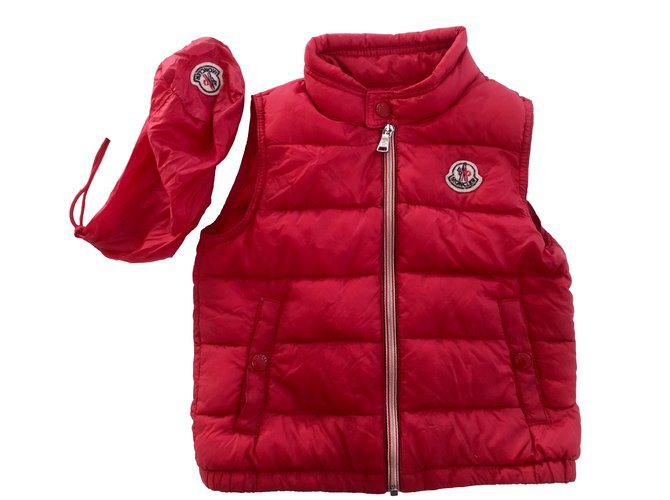 Moncler Coats outerwear Red Polyamide  ref.8713