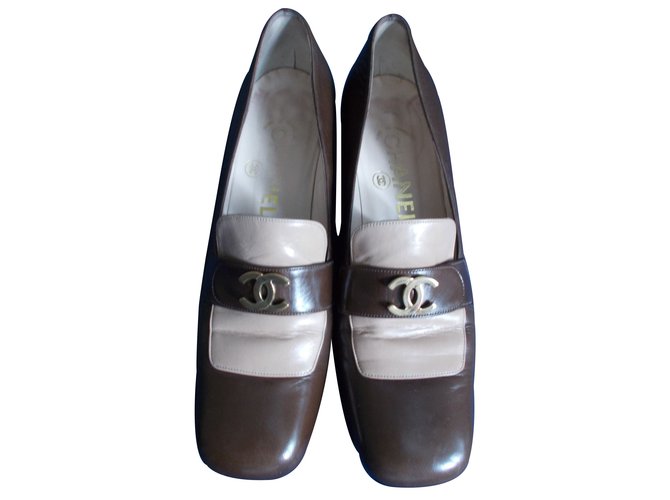 Chanel Flats Multiple colors Leather  ref.8753
