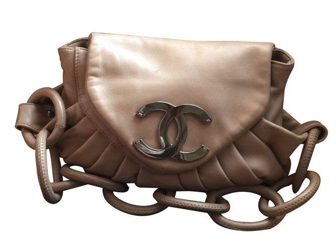 Chanel Handbags Beige Leather  ref.8835