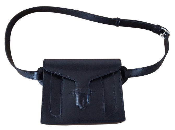 Hermès Clutch bags Black Leather  ref.8887