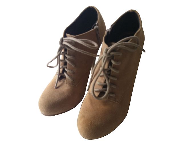 Steve Madden Stiefeletten Beige Wildleder