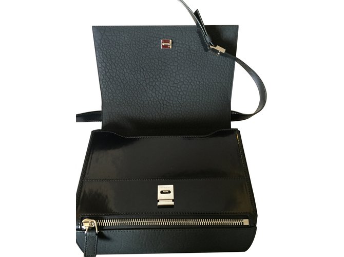Givenchy Handbags Black Leather  ref.9778