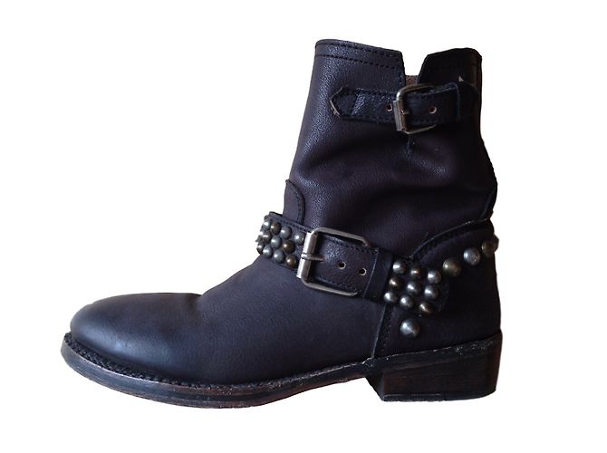 Ash Vicious black leather boots size 38